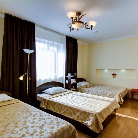 Green Yard Hotel Karakol Esterno foto